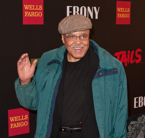  Death Of James Earl Jones Saddens Fans Until They Realize It's 