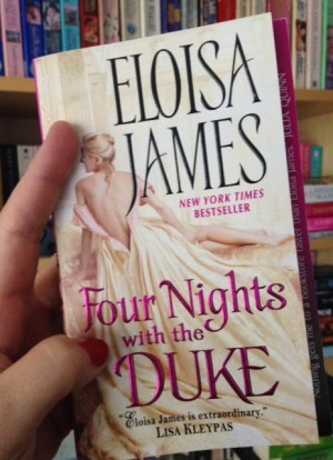 Började på den här igår. Hon är så duktig, jag vill bara läsa en sida till. Och en sida till. Bliss.