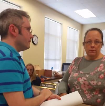 2015-09-04-1441333173-5241621-Kimdavis.jpg