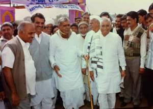 Dalubhai Desai with his beloved friends and followes