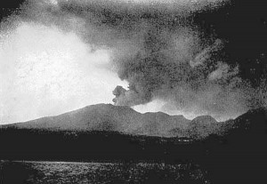 Mt. Pelee 1902 eruption, by Angelo Heilprin May 26, 1902