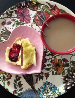 Hälften björnbär, hälften rabarber.