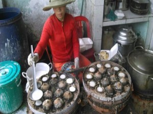 và Bánh Căn Phan Thiết (tại Long Khánh, chủ quán gốc PT)