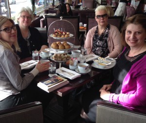 Sen träffade jag Maria Nilsson och Helene Ehriander från Linnéuniversitetet och Anna Svedbom från Harper Collins /Svenska Harlequin. Vi pratade Romance. Mer om det imorgon.