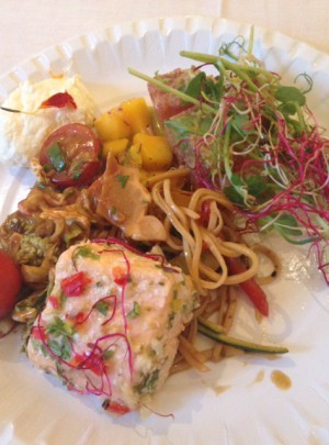 Och maten var helt magisk - asiatisk buffé. Jag hade fantastiskt trevligt och pratade med supertrevliga människor och drack cola zero och nu är jag hemma. Bra dag!