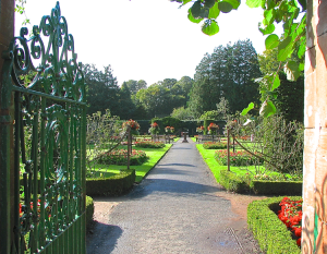 Belisle-Walled-Garden