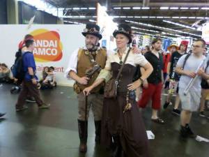 Eux, je ne les connais pas, mais ils sont trop beaux en couple steampunk !