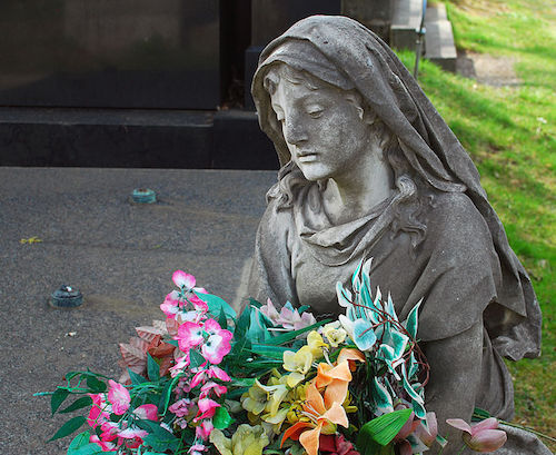 Zentralfriedhof_Wien_Trauer.jpg