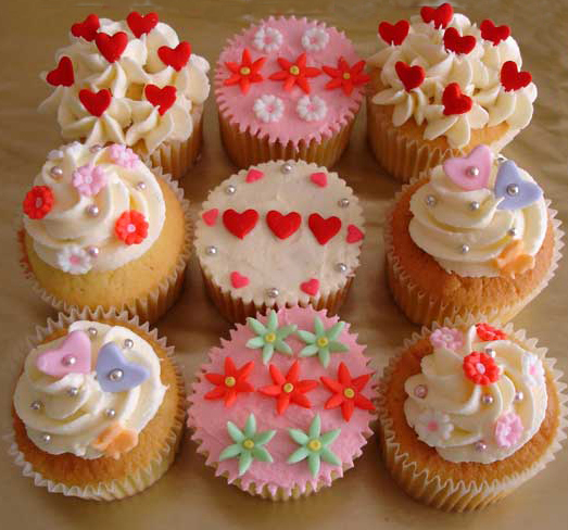 b day cakes