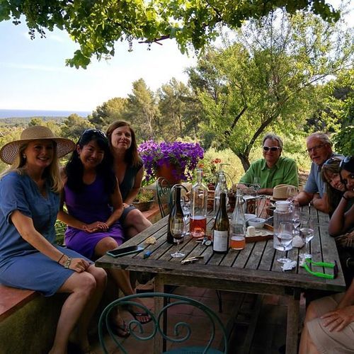 Gary-group-winetasting