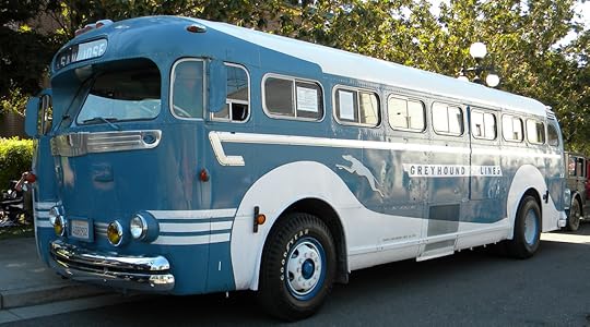 Autobuses no van a desaparecer
