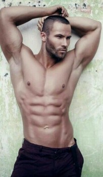 tumblr_nre5poUQEL1rjb149o1_500