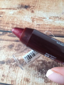 NYX Simply Vamp Lip Cream