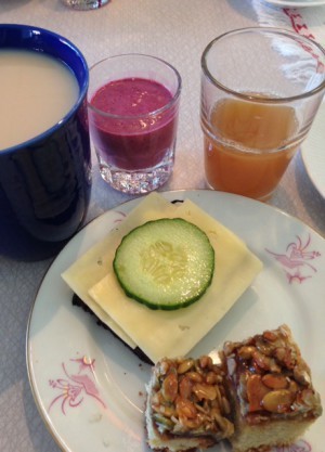 Supersen frukost blev det. Så nu är jag redan hungrig igen.