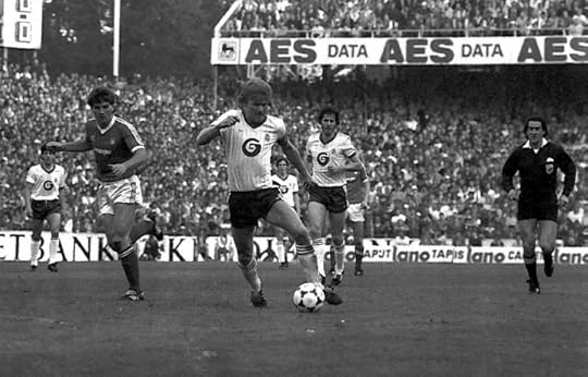 Spanish referee Guruceta Muro (far right)