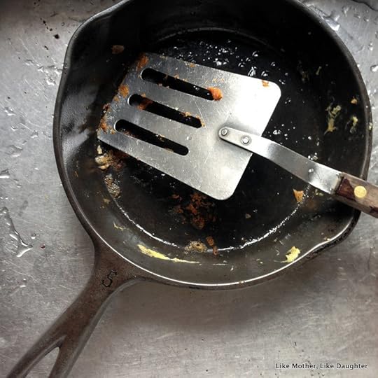 cleaning cast iron the Auntie Leila way-001