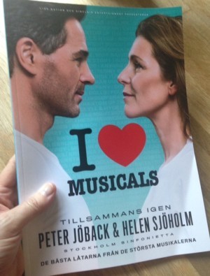 Så glad att jag köpte programmet - har suttit och bläddrat i det hela morgonen.