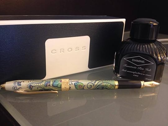 The Cross Botanica Green Day Lily pen with a fine gold nib. Plus a new jar of ink, which is a dark smoky purple.