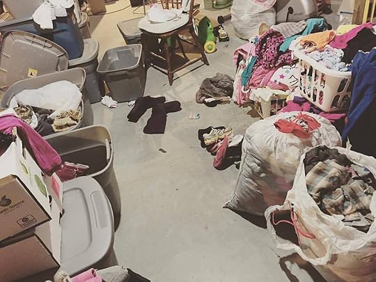 Rotating seasonal wardrobes: the realistic guide for large families