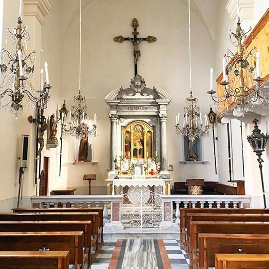 12107468_1612914075639248_160733222_n