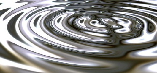 Close-Up-Liquid-Mercury-Drop-Waves