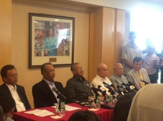 Pemimpin ‘terhandal’ BN sertai Tun M, bantah penahanan SOSMA
