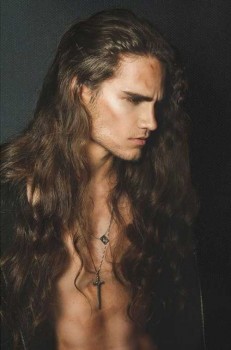 long-hairstyle-men1