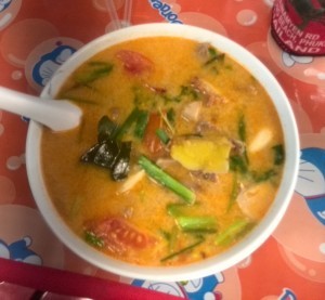 How to Cook 5 Delicious Thai Dishes - Survive Travel - Tom Yum