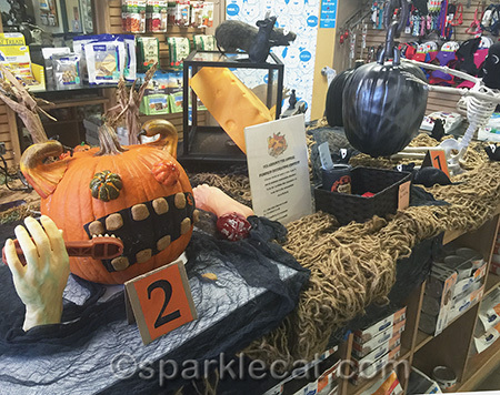 Halloween pumpkins, pumpkin decorating contest