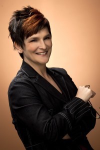 KARA_GOTT_WARNER_115_2