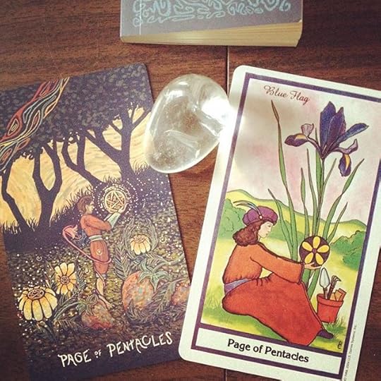 Page of pentacles, picked up twice in my 2 last tarot sessions for myself, something's brewing! #tarot #tarotcards #pageofpentacles #witchesofinstagram #oracle #pentacles