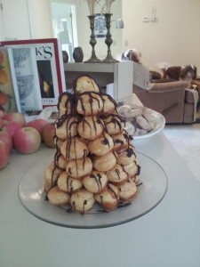 Croquembouche