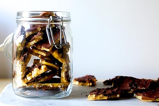 chocolate peanut and pretzel brittle