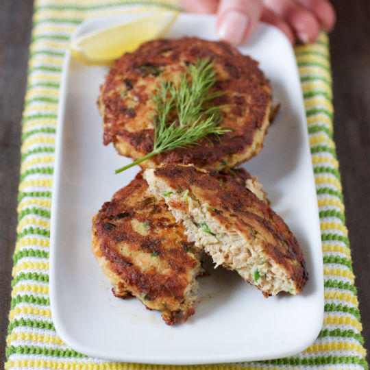 SalmonCakesFromPracticalPaleo2-2
