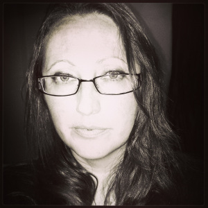 Serina Hartwell - Author of The Hidden Saga http://www.serinahartwell.com/