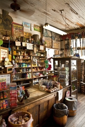 Country store. I would love to shop here... It's the real deal...Fun!: 