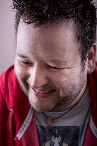 AuthorPhoto_LiesRippedOpen