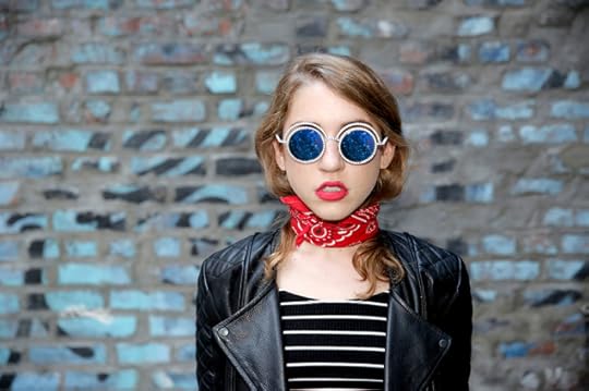 Man-Repeller-Chanel-Ecommerce-Sunglasses---20-galaxy-3