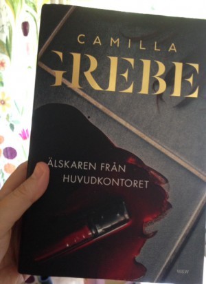 Jag fick den här!!! Camillas pinfärska bok - ska bli SÅ kul att läsa den. Kommer i handeln i augusti.