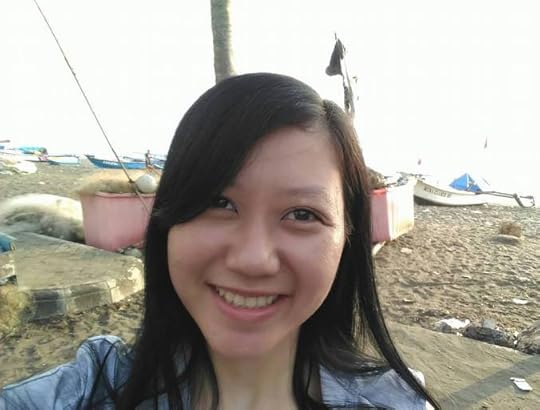 Selfie sesudah main pasir dan berlarian di laut.