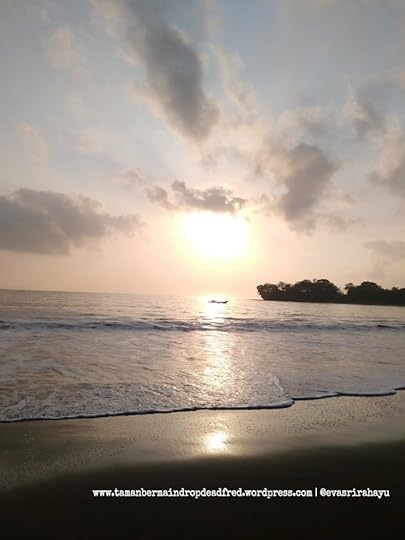 Pemandangan matahari terbit di Batu Karas.