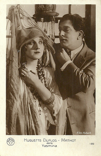 Huguette Duflos and Léon Mathot in Yasmina