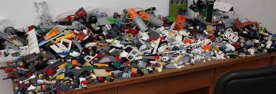 Lego_messy_desk