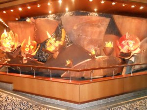 Large scultpture of metal flowers