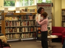 Pauline Rowson at Bognor Regis Library talking about her crime novels 