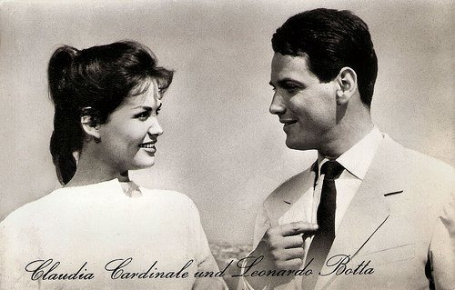 Claudia Cardinale and Leonardo Botta in Tre straniere a Roma (1958)