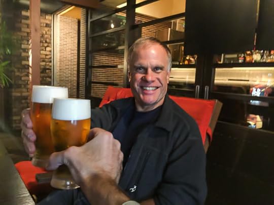 Cheers! 乾杯!、「 鱗 」で -- Uroko (鱗) -- Kyoto, Japan -- Copyright 2015 Jeffrey Friedl, http://regex.info/blog/