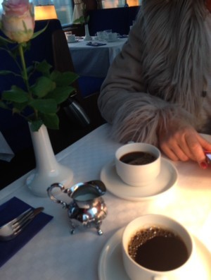 Åsa och jag slog till på (en till) frulle