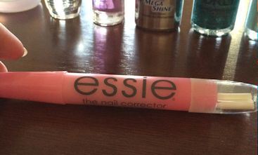 Essie Corrector Pen