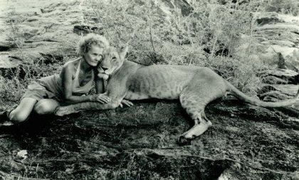 Elsa the lioness with Joy Adamson